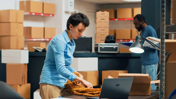 Happy Woman Using Products Storehouse Prepare Order Shipping Merchandise Doing — Stock Photo, Image