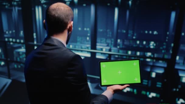 Professional Server Engineer Using Greenscreen Tablet Inspecting Cloud Computing Data — Wideo stockowe