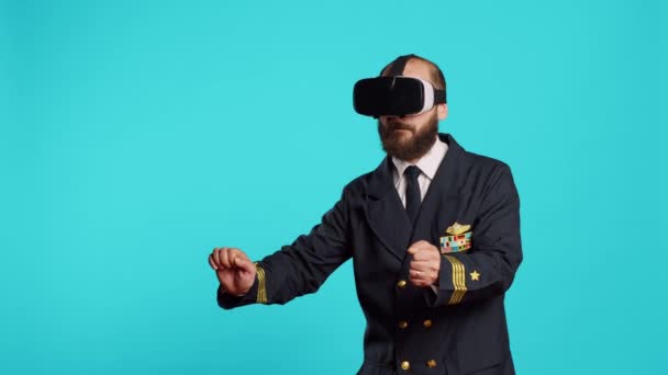 Professional Aviator Using Glasses Land Airplane Having Fun Interactive Vision — Vídeo de Stock