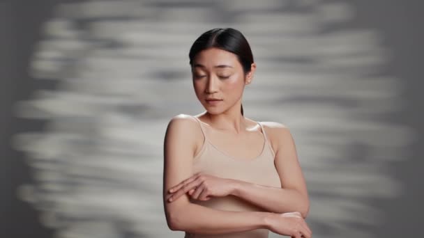 Female Model Promoting Skincare Products Cream Creating Skincare Campaign Nourishing — стоковое видео