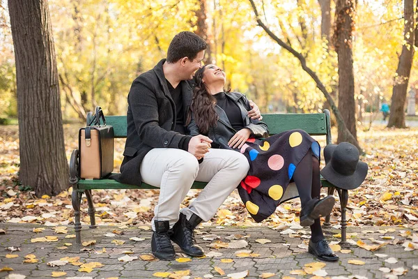 Love Happy Young Couple Sitting Bench Autumn Park —  Fotos de Stock