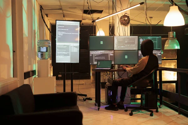 Veritabanı Şifre Kırma Bilgisayar Sistemi Yasadışı Erişim Veri Sızıntısı Siber — Stok fotoğraf