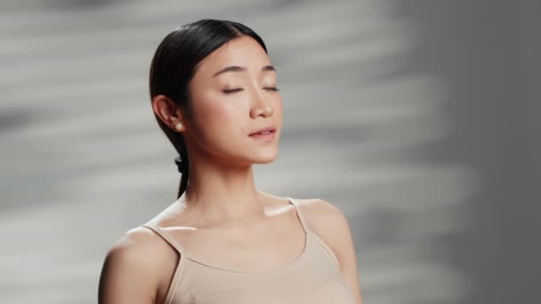 Beautiful Person Creating Skincare Cosmetics Posing Glamour Tenderness Camera Asian — Stock Video