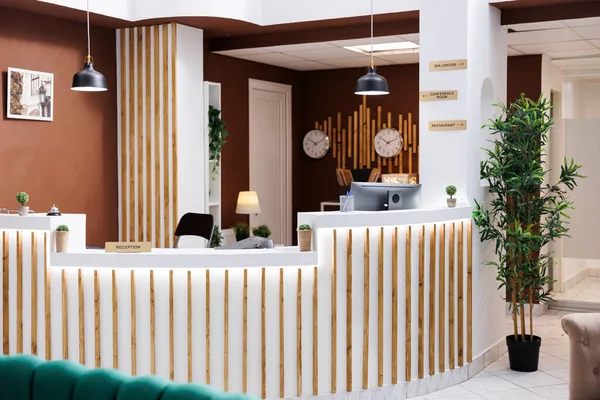 Hotellets Lobby Med Imponerande Design Och Moderna Möbler Dyrt Semesterboende — Stockfoto
