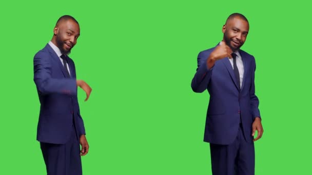 Empresário Afro Americano Pedir Alguém Para Vir Chamar Pessoa Para — Vídeo de Stock