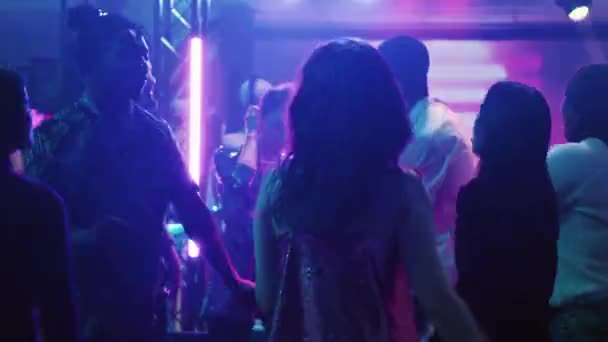 Веселі Люди Які Танцюють Вечірці Танцюють Разом Розважаються Сучасній Фанк — стокове відео