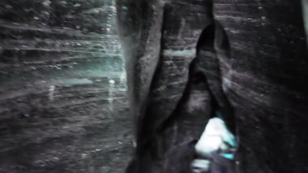 Vatnajokull Glacier Hiking Crevasse Nordic Landscape Ice Cave Blue Ice — Stock Video