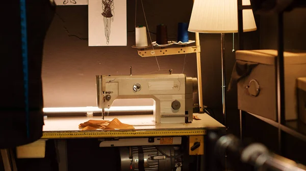 Atelier Sur Mesure Machine Coudre Outils Utilisés Pour Les Vêtements — Photo