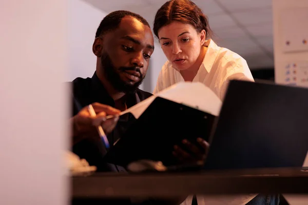 Project Manager Helping Coworker Checking Report Statistics Comparing Data Laptop — Stock Photo, Image
