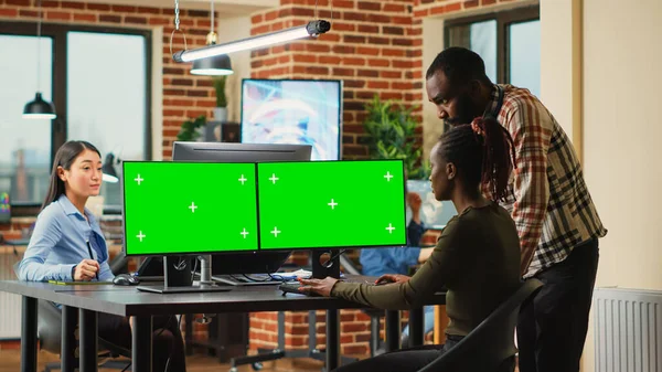 African American Workers Using Greenscreen Display Monitors Cheking Quality Isolated — Foto de Stock
