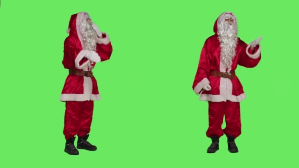 Romantic Santa Claus Sends Air Kisses Greenscreen Backdrop Acting Flirty — Stock Video