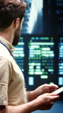 Dikey video teknisyeni hassas verileri korumak için VPN sunucularının en yüksek güvenlik standartlarına sahip düzgün çalışmasını sağlıyor. Güvenilir internet sağlayan yüksek teknoloji altyapısı