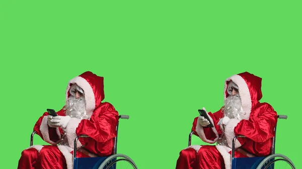 Saint Nick Texting Using Videocall Smartphone Attend Online Teleconference While — Stock Photo, Image
