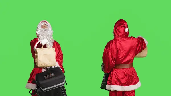 Alegre Persona Santa Claus Entregar Comida Bolsa Papel Llevando Mochila —  Fotos de Stock