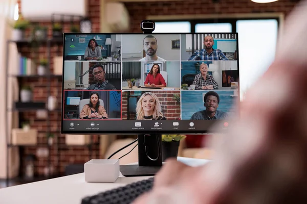 Närbild Datorskärm Med Video Samtal Programvara App Visar Team Kollegor — Stockfoto