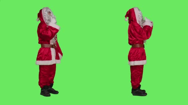 Saint Nick Costume Pouces Debout Sur Fond Vert Corps Entier — Video