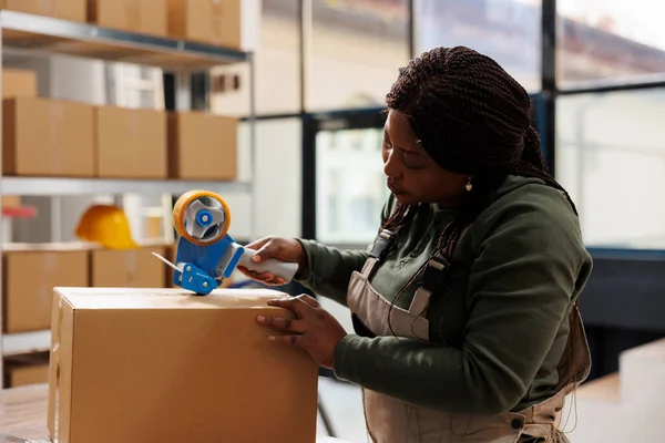 African American Worker Preparing Customers Orders Putting Adhesive Tape Cardboard — Stock Photo, Image