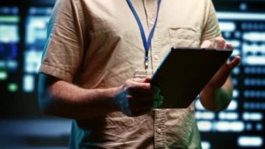 Yapay zeka tarafından üretilen büyük miktarlarda veriyi depolamak, işlemek ve analiz etmek için yüksek teknoloji tesislerinin güvenli, ölçeklenebilir ve güvenilir altyapılarının kapatılması