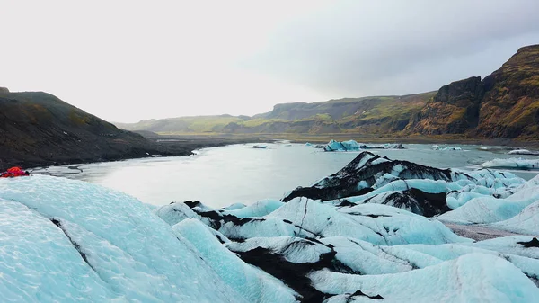 Isländsk Vatnajokull Glaciärlagun Med Massiva Isblock Täckta Frostarktiska Landskap Frusna — Stockfoto