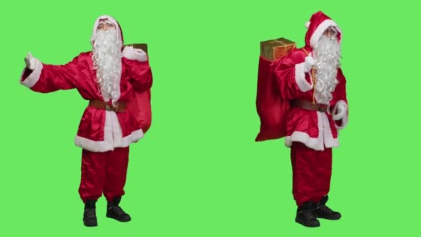 Babbo Natale Con Sacco Dice Studio Con Sfondo Pieno Corpo — Video Stock