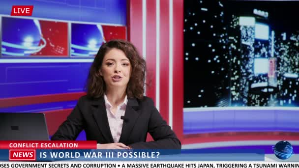 Newscaster Revela Potencial Conflito Mundial Canal Televisão Apresentando Notícias Sobre — Vídeo de Stock