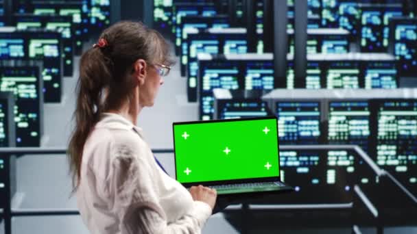 Лицензионная Техническая Поддержка Серверной Ферме Размещаются Высокопроизводительные Суперкомпьютеры Способные Быстро — стоковое видео