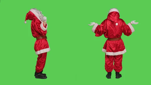 Kerstman Bidt Tot Jezus Voor Camera Draagt Iconisch Rood Pak — Stockfoto