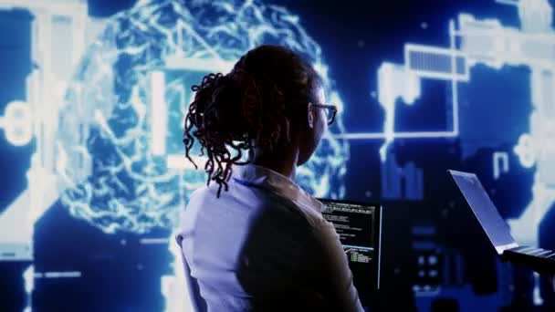 Technische Kollegen Entwickeln Eine Vom Menschlichen Gehirn Inspirierte Architektur Neuronaler — Stockvideo
