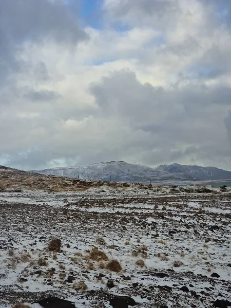 Schneebedeckte Berge Und Winterliche Almen Der Isländischen Natur Wunderschöne Nordische — Stockfoto