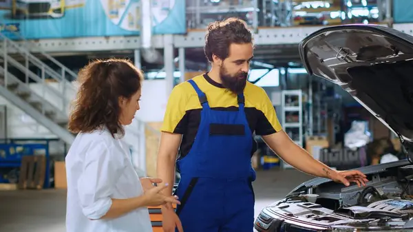 Experienced Mechanic Auto Repair Shop Showing Customer Malfunctions Found Car — Stock Photo, Image