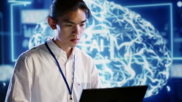 Especialista Asiático Desarrollo Redes Neuronales Inteligencia Artificial Arquitectura Inspirada Cerebro — Vídeo de stock
