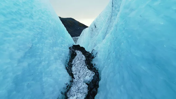 Drone Shot Van Ijzige Gletsjer Met Prachtige Massieve Ijsblokken Massa — Stockfoto