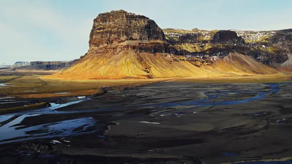 Drone Tiro Cadeia Montanha Enorme Cenário Icelandic Natureza Nórdica Espetacular — Fotografia de Stock