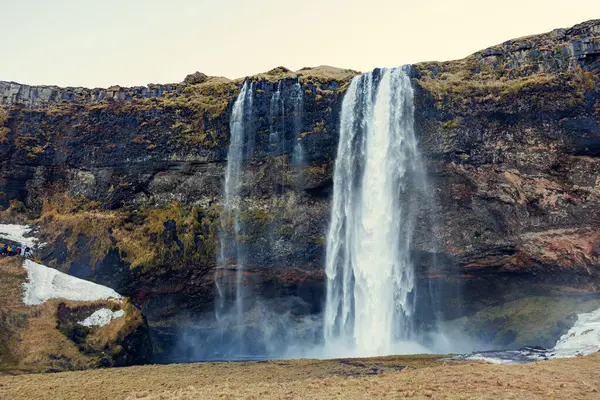 Majestic Cascade Icelandic Scenery River Falling Cliffs Mountains Seljalandsfoss Waterfall — Stock Photo, Image