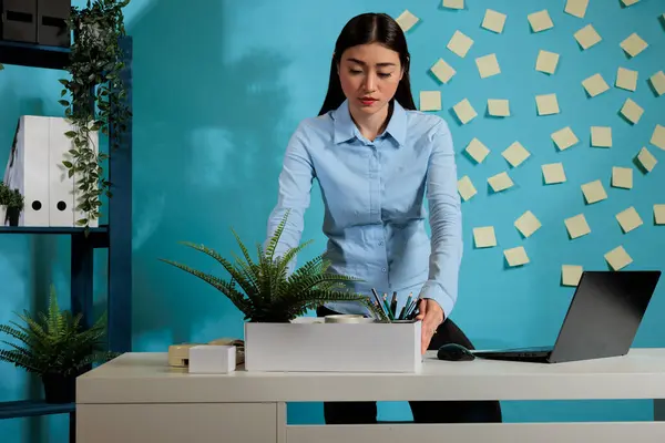 Businesswoman Being Fired Work Packing Her Belongings Box Female Office — Stock Photo, Image