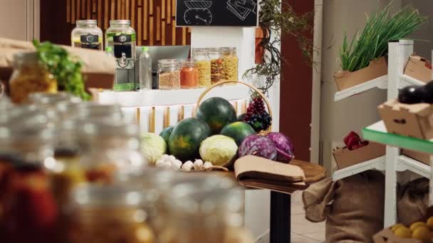 Низьковуглецевий Супермаркет Нульовими Відходами Етично Заповненими Фруктами Овочами Зернами Спеціями — стокове відео