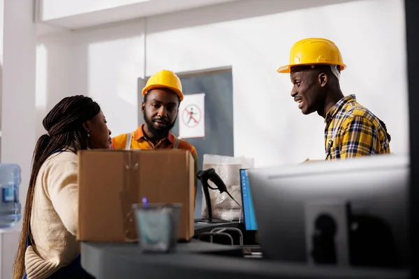 Delivery Service Employees Discussing Packages Storing Warehouse Reception Desk All — Stock Photo, Image