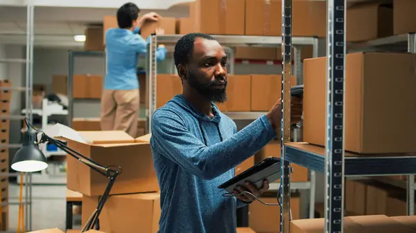 Male Entrepreneur Scanning Storage Room Produucts Gadget Scanner Working Logistics — Stock Photo, Image