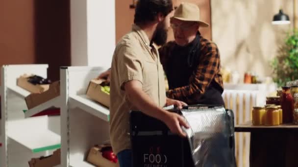 Deliveryman Providing Organic Zero Waste Supermarket Food Orders Customers Helped — Stock Video
