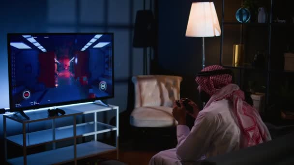 Арабский Геймер Чувствует Себя Опустошенным После Потери Однопользовательского Уровня Видеоигр — стоковое видео