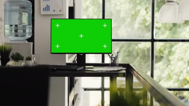 Ufficio Vuoto Con Desktop Greenscreen Che Mostra Layout Copyspace Isolato — Video Stock