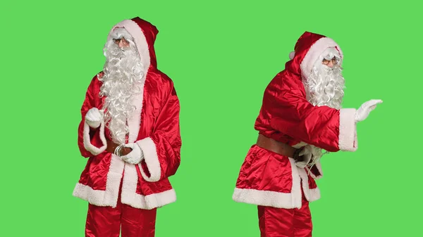 Santa Claus Pretends Caress Child Isolated Greenscreen Backdrop Acting Sweet — Stock Photo, Image