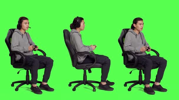 Asiatique Personne Joue Avec Contrôleur Assis Sur Une Chaise Contre — Video