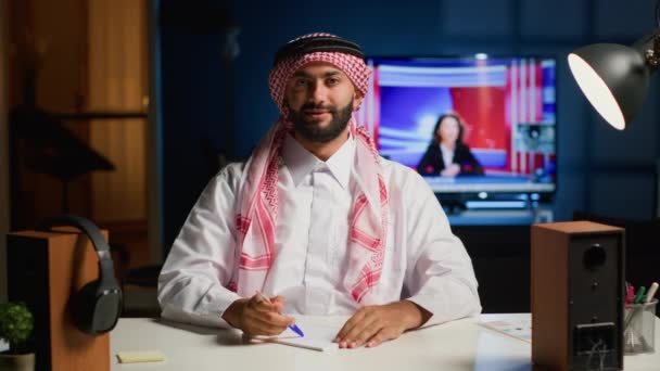 Portrait Smiling Arab Man Engaged Elearning Webinar Video Conference Teacher — Stock Video