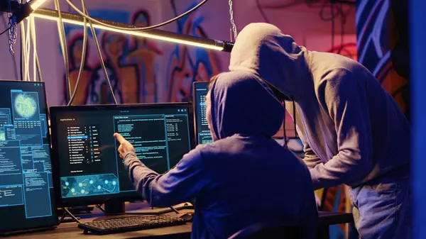 Evil Cybercriminals Graffiti Sprayed Hideaway Targeting Vulnerable Unpatched Connections Discussing — Stock Photo, Image