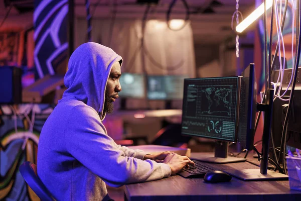 African American Hacker Coding Spyware Abandoned Warehouse Man Hood Using — Stock Photo, Image