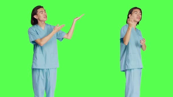 Egészségügyi Szakember Ázsiai Nővér Reklámkampányt Folytat Zöldháttér Ellen Nővérke Egységes — Stock videók