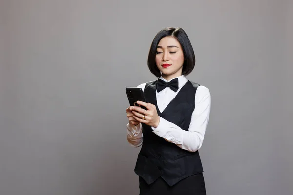 Waitress Uniform Typing Smartphone Checking Online Order Hotel Restaurant Asian — Stock Photo, Image