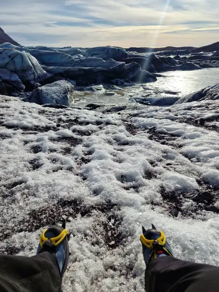 Vatnajokull Agrietó Cuevas Hielo Formando Laguna Glaciar Con Trozos Hielo — Foto de Stock