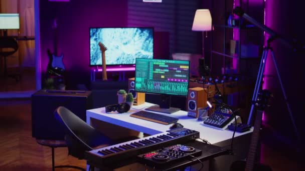Studio Domicile Vide Équipé Une Console Mixage Une Table Son — Video